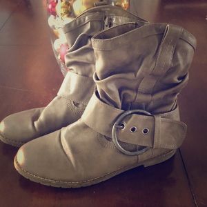 Steve Madden Shoes - Steve Madden boots Steve Madden Shoes - Steve Madden boots